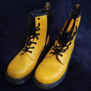 Dr. Martens 1460 yellow USL7